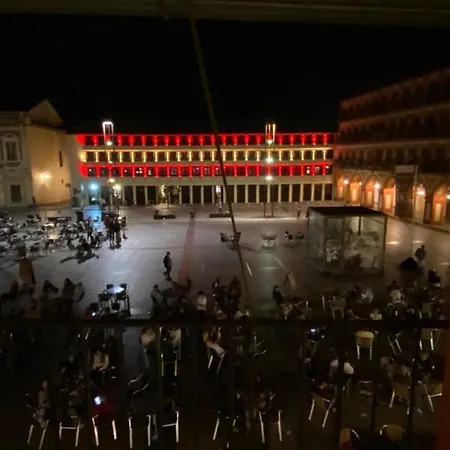 ベッド・アンド・ブレックファスト Plaza Mayor Corredera 3*