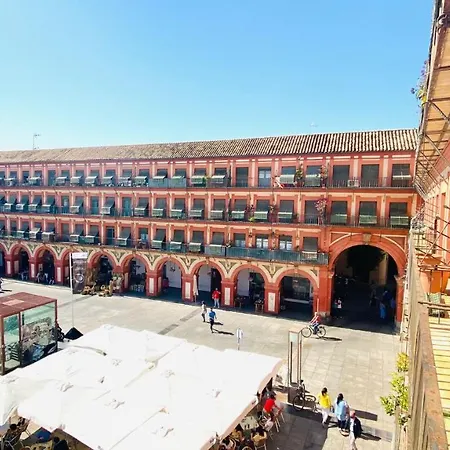 Plaza Mayor Corredera Oda ve Kahvaltı
