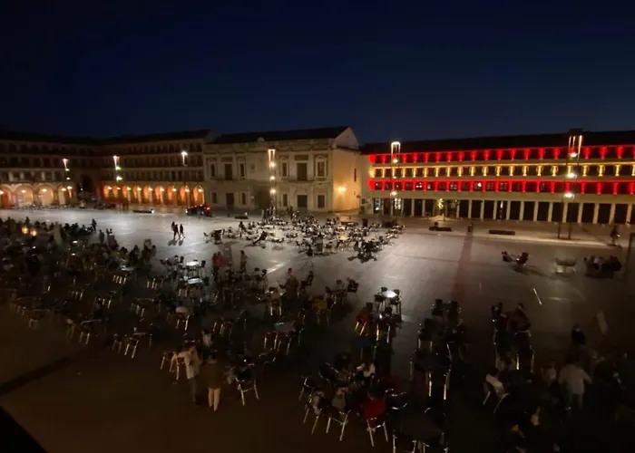 Alojamento de Acomodação e Pequeno-almoço Plaza Mayor Corredera