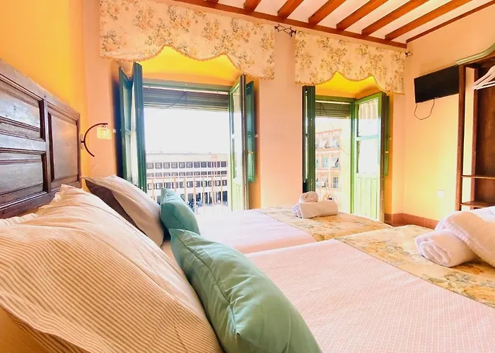 Plaza Mayor Corredera Bed & Breakfast 3*